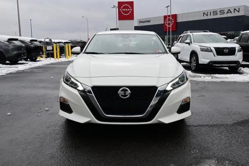 2022 Nissan Altima 2.5 SV