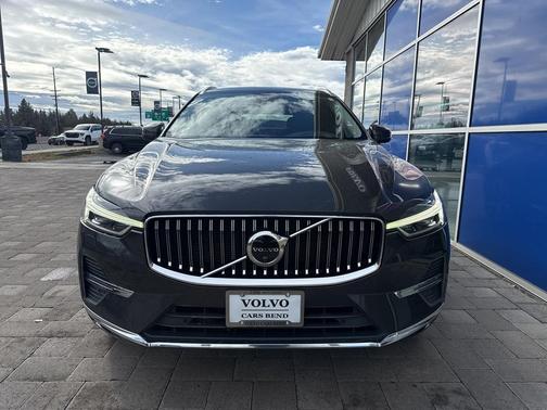 2022 Volvo XC60 B5 Inscription