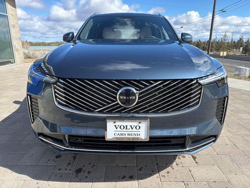 Denim Blue Metallic 2026 Volvo XC90 Core, B5 AWD Gas (mild hybrid), Gasoline, Bright, 7 Seats