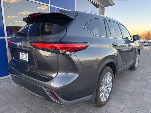 2021 Toyota Highlander Hybrid Limited