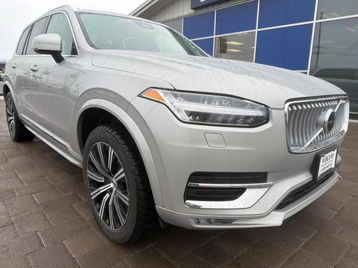 2024 Volvo XC90 B5 Core Bright Theme