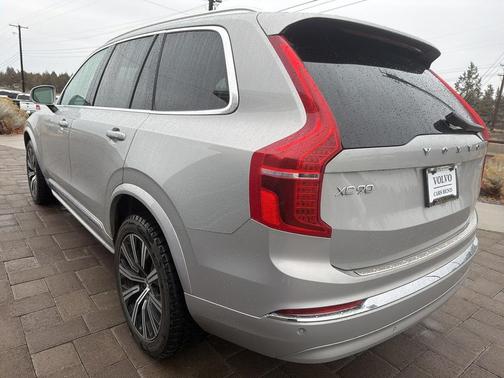 2024 Volvo XC90 B5 Core Bright Theme
