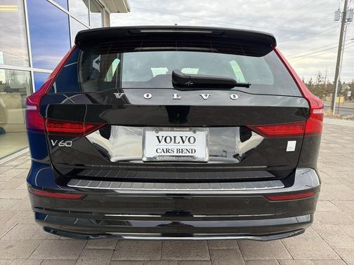 2024 Volvo V60 Recharge Plug-In Hybrid Polestar