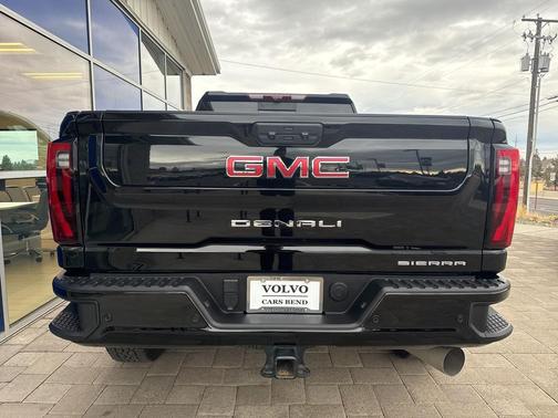 2025 GMC Sierra 3500 Denali