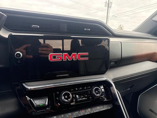 2025 GMC Sierra 3500 Denali