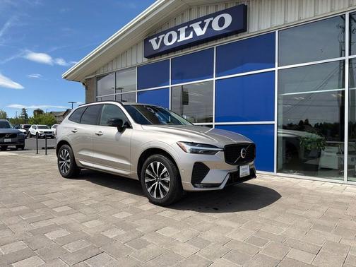 2025 Volvo XC60 B5 Plus