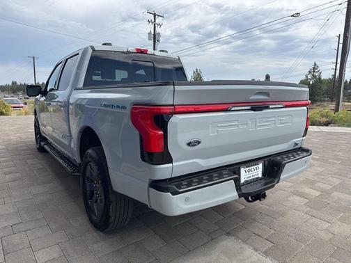 2023 Ford F-150 Lightning LARIAT