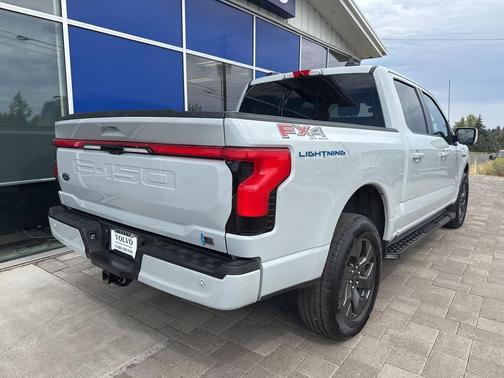 2023 Ford F-150 Lightning LARIAT