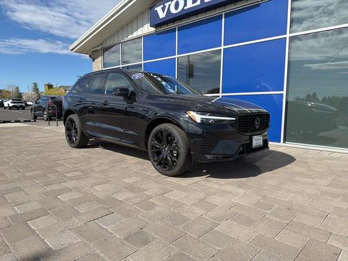 2024 Volvo XC60 B5 Ultimate Black Edition