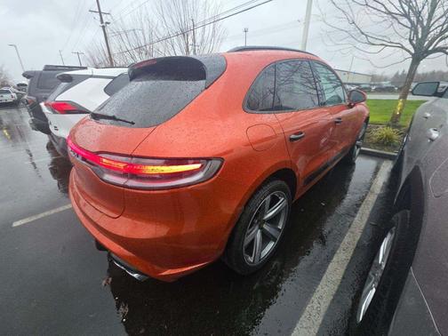2022 Porsche Macan S