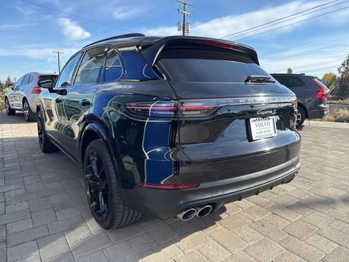 2019 Porsche Cayenne S