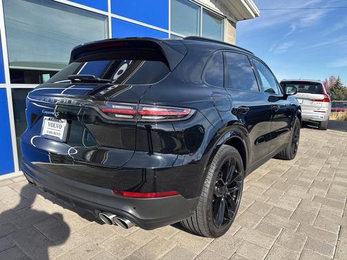 2019 Porsche Cayenne S