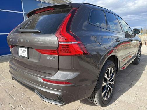 2025 Volvo XC60 B5 Core