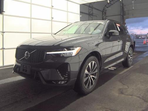 2025 Volvo XC60 B5 Core