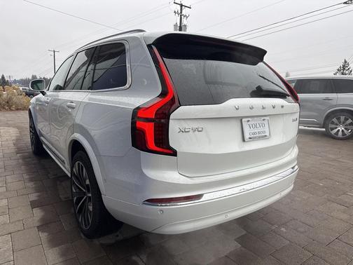 2025 Volvo XC90 B6 Plus 7-Seater