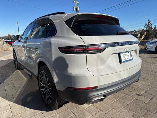 2022 Porsche Cayenne Cayenne