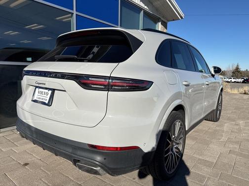 2022 Porsche Cayenne Cayenne