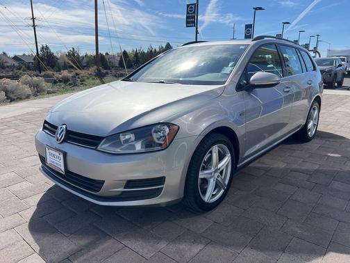 2016 Volkswagen Golf SportWagen TSI Limited Edition