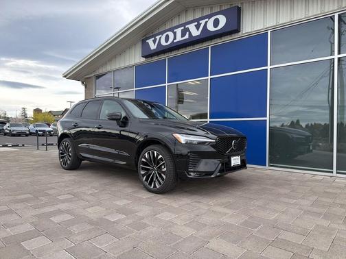 Onyx Black Metallic 2026 Volvo XC60 B5 Ultra