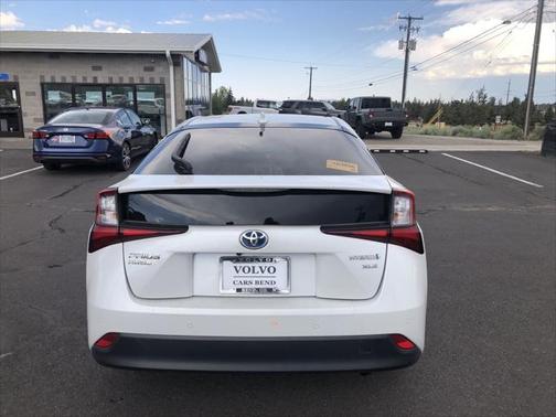 2022 Toyota Prius XLE