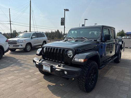 2023 Jeep Gladiator Willys 4x4