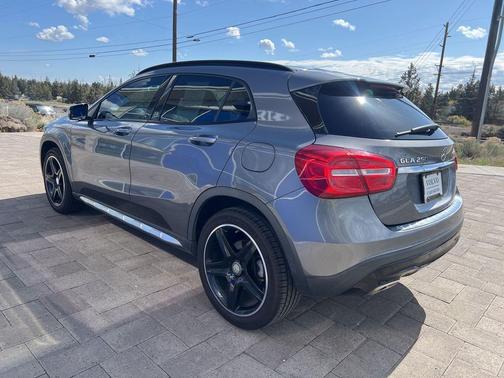 Gray 2017 Mercedes-Benz GLA 250 4MATIC