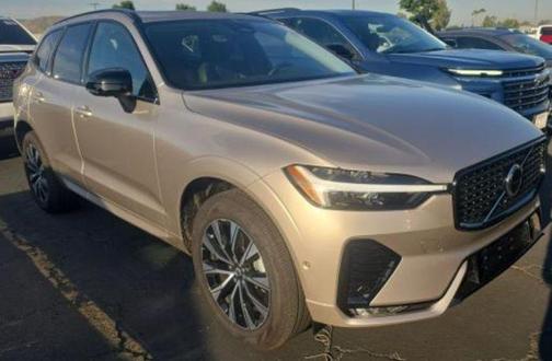 2025 Volvo XC60 B5 Plus