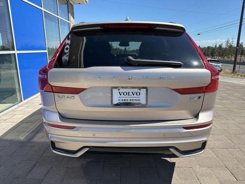 2025 Volvo XC60 B5 Plus