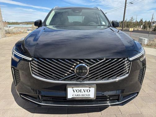Onyx Black Metallic 2026 Volvo XC90 Ultra, B6 AWD Gas (mild hybrid), Gasoline, Bright, 7 Seats
