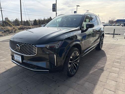 2026 Volvo XC90 Ultra, B6 AWD Gas (mild hybrid), Gasoline, Bright, 7 Seats