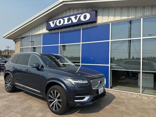 2025 Volvo XC90 B5 Core