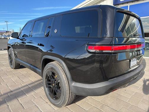 2024 Rivian R1S Adventure Dual Motor Max Pack