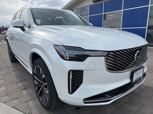 2025 Volvo XC90 Plug-In Hybrid T8 Ultra 7-Seater