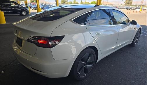 Pearl White Multi-Coat 2020 Tesla Model 3 Standard Range Plus