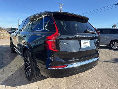 2025 Volvo XC90 B6 Plus 7-Seater