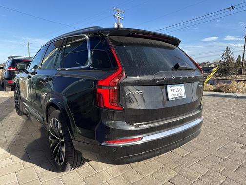 2026 Volvo XC90 Plug-In Hybrid T8 Ultra 7-Seater