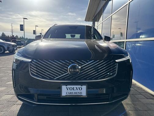 2026 Volvo XC90 Plug-In Hybrid T8 Ultra 7-Seater