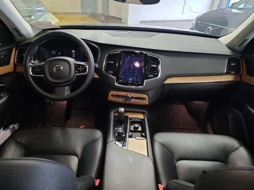 2023 Volvo XC90 B6 Plus 7-Seater