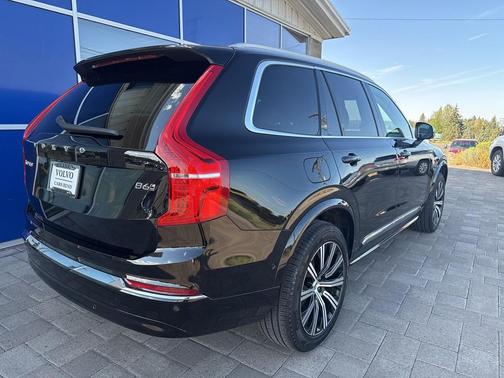 2025 Volvo XC90 B6 Plus 7-Seater
