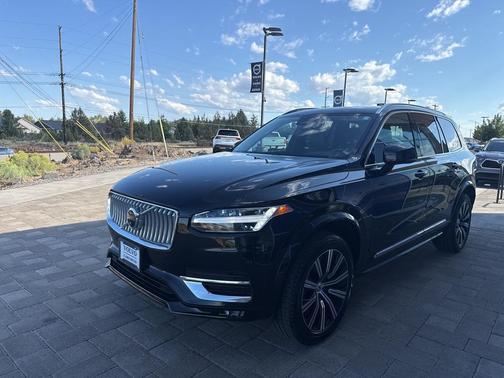 2025 Volvo XC90 B6 Plus 7-Seater