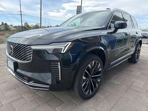 Onyx Black Metallic 2026 Volvo XC90 Plug-In Hybrid Ultra, T8 AWD, Electric/Gasoline, Bright, 7 Seats