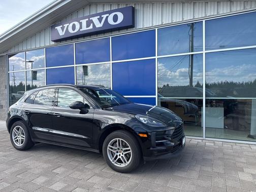 2021 Porsche Macan Base