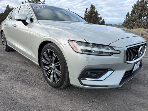 2019 Volvo S60 T5