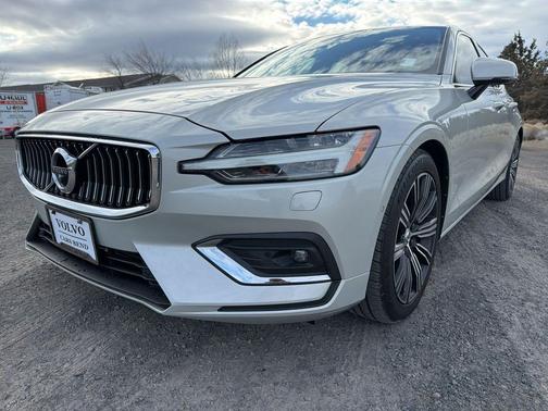 2019 Volvo S60 T5