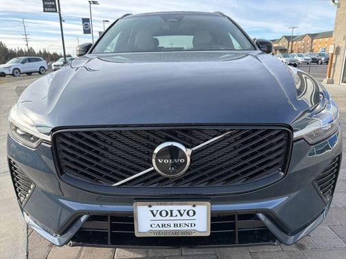Denim Blue Metallic 2026 Volvo XC60 B5 Plus