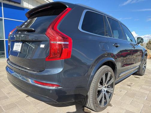 2024 Volvo XC90 Recharge Plug-In Hybrid T8 Ultimate Bright Theme 7-Seater