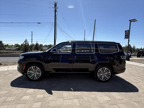 2023 Jeep Grand Wagoneer Series III