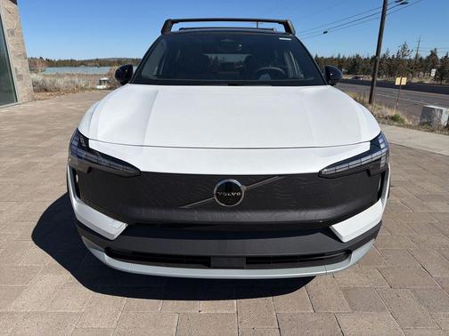 Crystal White Metallic 2026 Volvo EX30 Cross Country Ultra, Twin Motor Performance, Fully electric