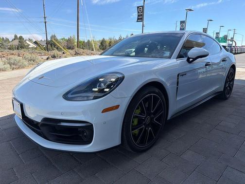 Volcano Grey Metallic 2022 Porsche Panamera 4S