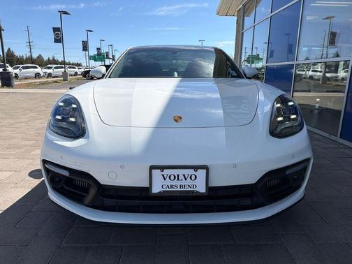Volcano Grey Metallic 2022 Porsche Panamera 4S